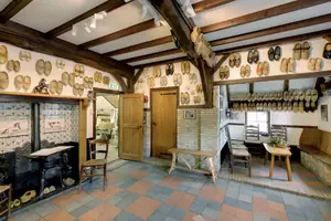 Virtuele tour Klompen- Zompenmuseum - Enter