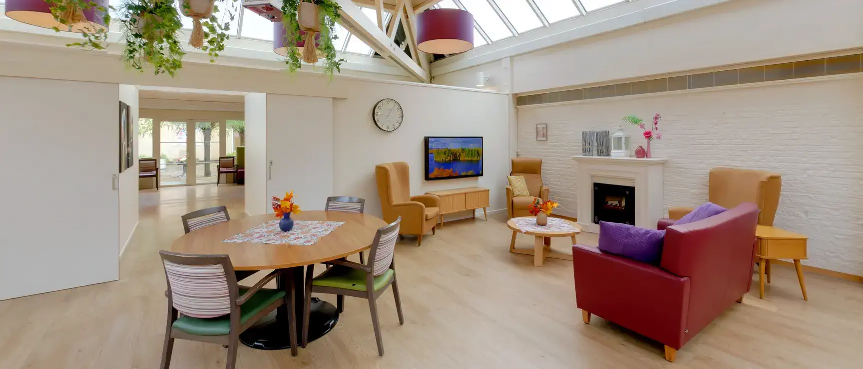 virtuele tour van de gezamelijke woonkamer bij expertisecentrum Weidesteyn
